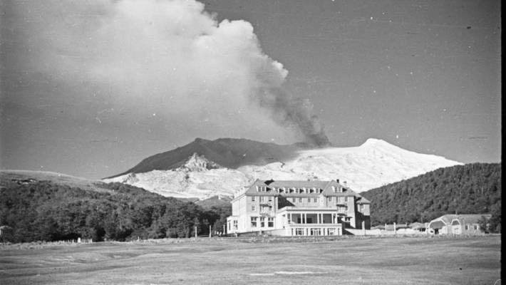 Ruapehu 1945