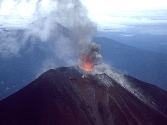Ulawun 1985
