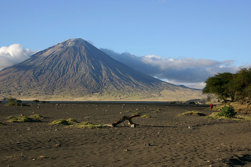 Ol Doinyo Lengai 2004