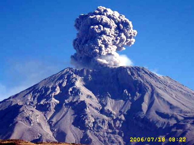 Ubinas 2006