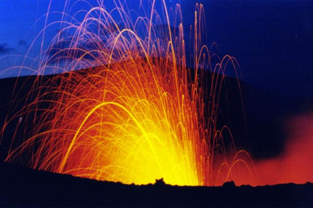 Yasur 2002