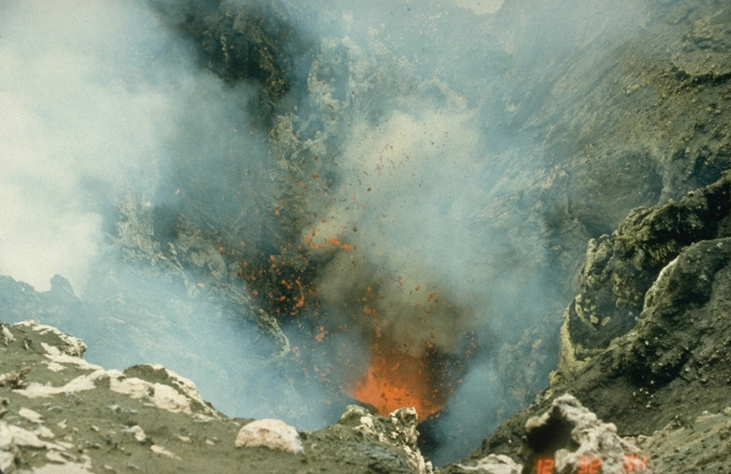 Yasur 1988