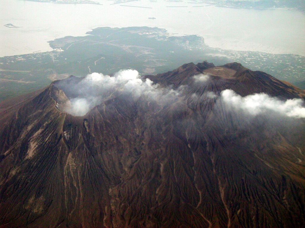 Sakurajima 2002