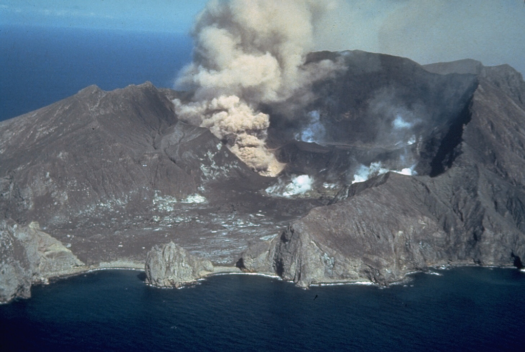 White Island 1977