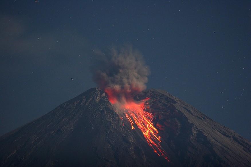 Semeru 2004